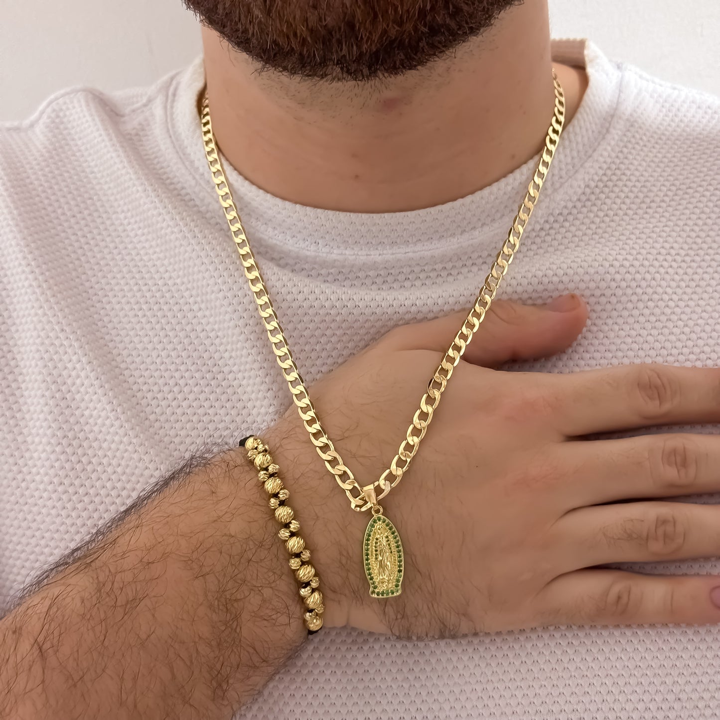 Cadena Tejido Cubana Plana de 60cm de 5mm + Virgen de Guadalupe  Tallada + Pulsera 3  Carriles en Balin Italiano en Oro Laminado 18k con Garantia de por vida