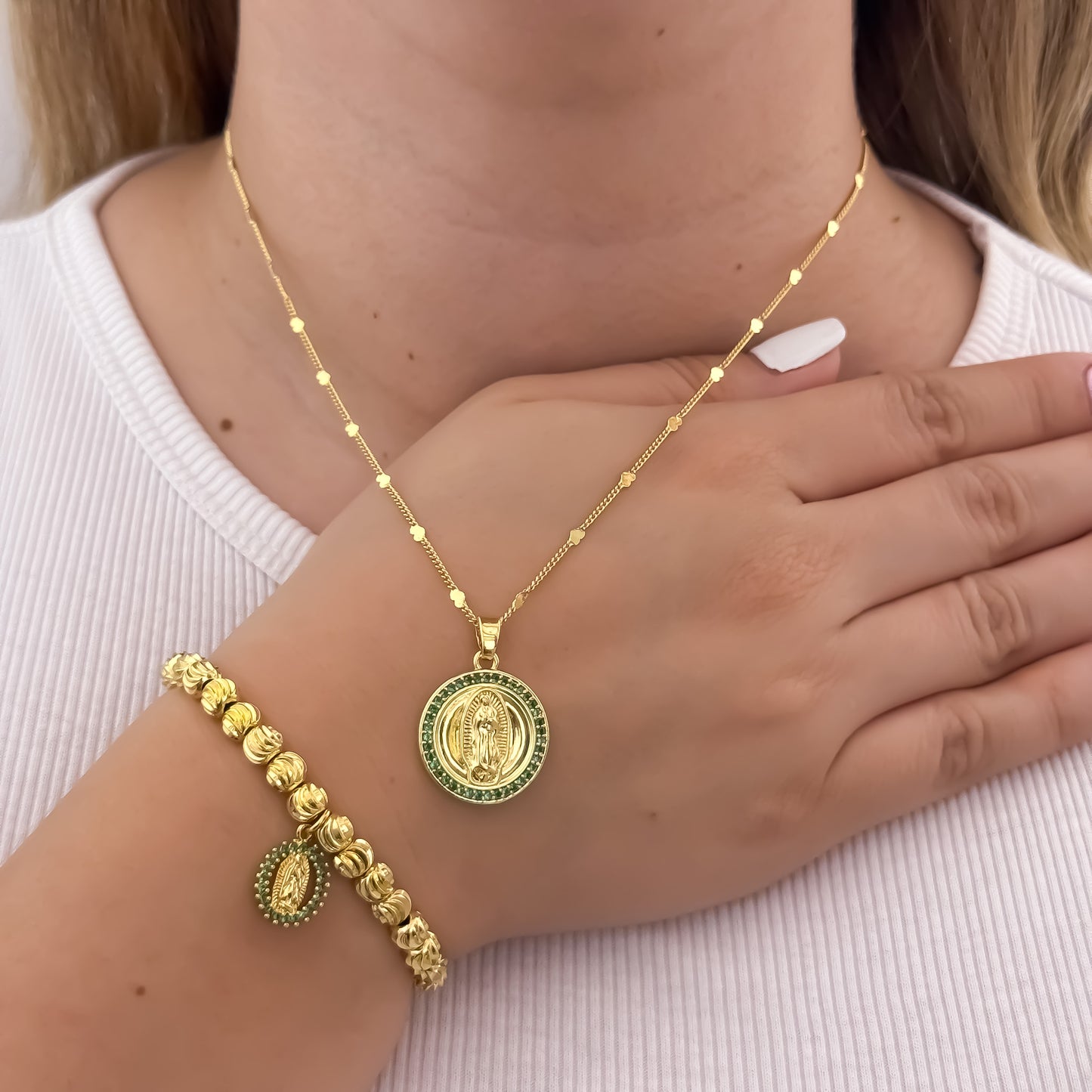 Cadena Tejido Cubana de Dama de 45cm + Virgen de Guadalupe Micro CIrcones Cristales verde + Pulsera de virgen de Gaudalupe balin italiano de 6mm en Oro Laminado 18k con Garantia de por vida