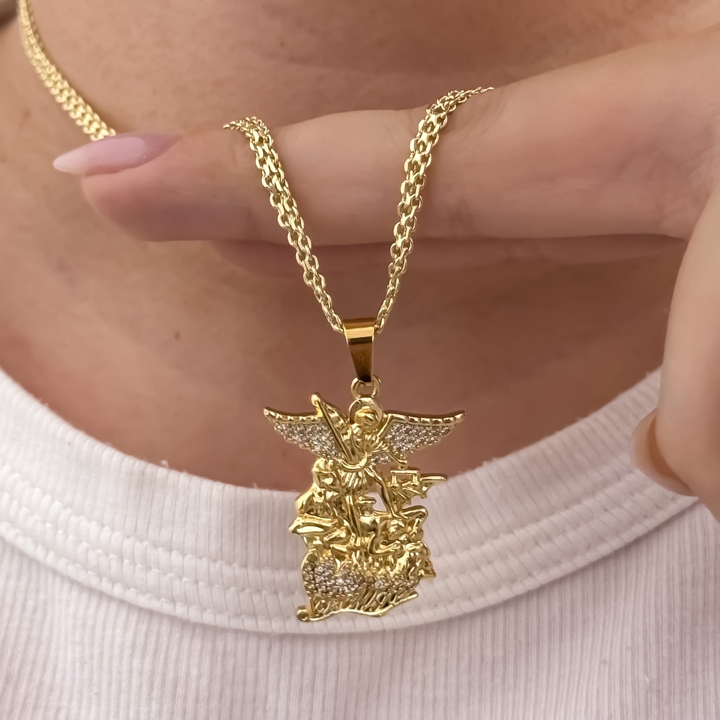 Cadena Tejido Chino de Dama de 45cm de 3mm  + San Miguel Arcángel Proteccion en Oro lamiado 18k con Garantia de por vida