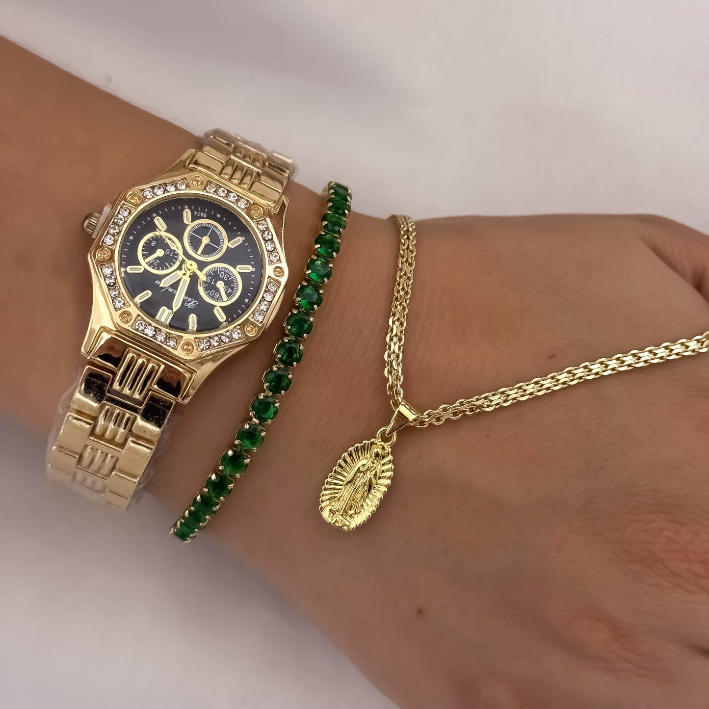 Cadena Tejido Chino de Dama de 45cm de 3mm + Virgen de Guadalupe Tallada + Pulseras Tennis Verde + Reloj Hifter Dama con Micro Circones en Oro Laminado 18k con Garantia de por vida